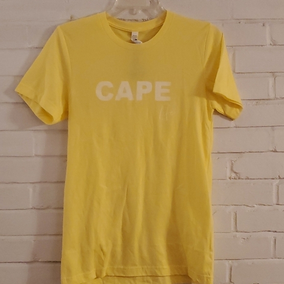 artichoke brand Tops - ARTICHOKE BRAND T-SHIRT Size S